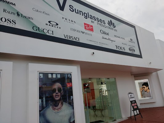 sunglass-hut